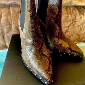 Charles David size 10 snakeskin ankle boots, brand new